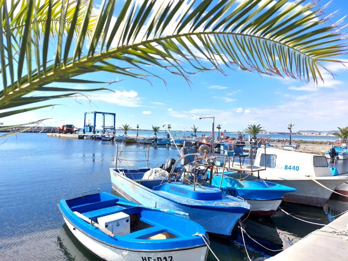 Vega Village Ap B39 Sveti Vlas Exteriör bild