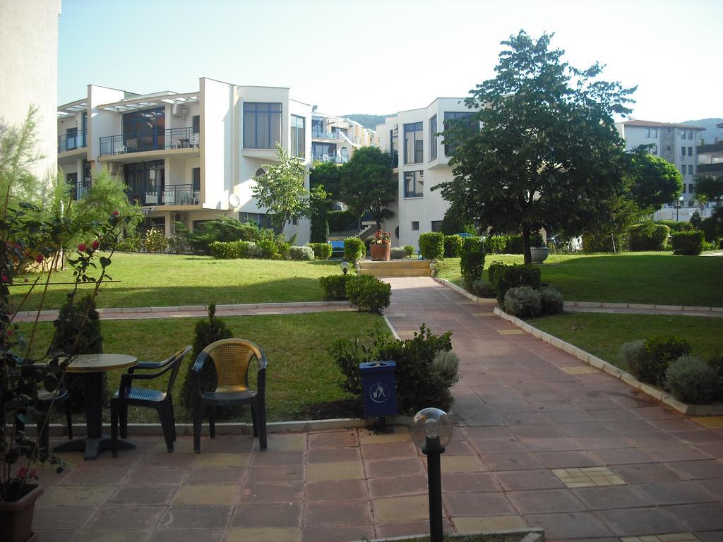 Vega Village Ap B39 Sveti Vlas Exteriör bild